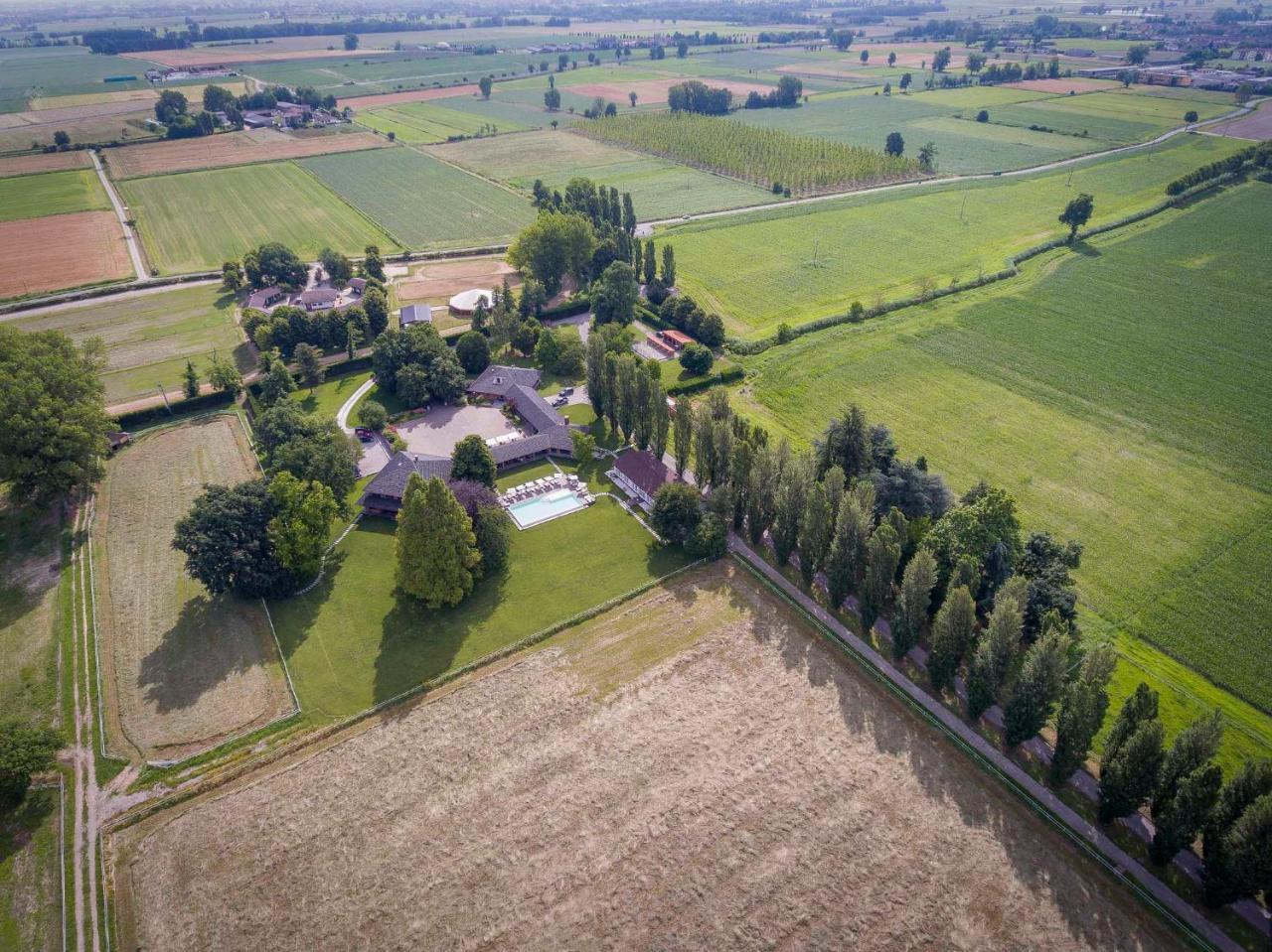 Agriturismo Tenuta "Il Cigno" Villanterio Dış mekan fotoğraf